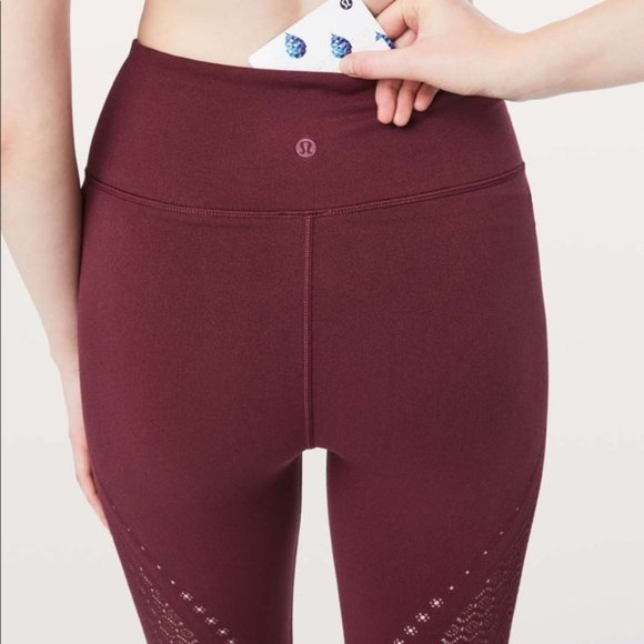 Lululemon Reveal Tight Mindful Motion 28" - Picture 4 of 12